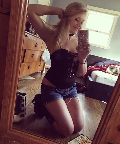 Daria Thibault onlyfans joi