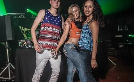 Daria Thibault naked onlyfans