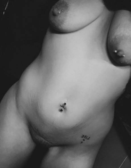 yourfavoritecanadianmilf onlyfans explicit content