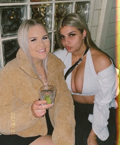 Chloe C onlyfans creator