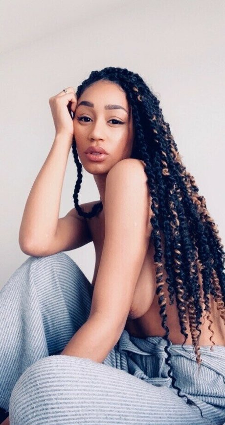 Nia Simone leaked only fans nudes