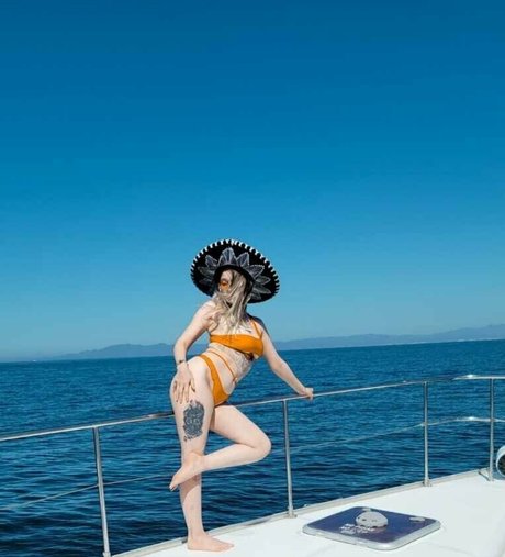 tenacioustaurusfree onlyfans posts