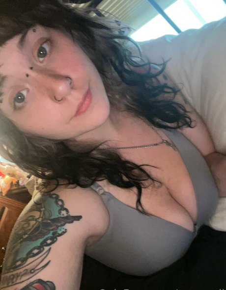 wuvspell onlyfans creator