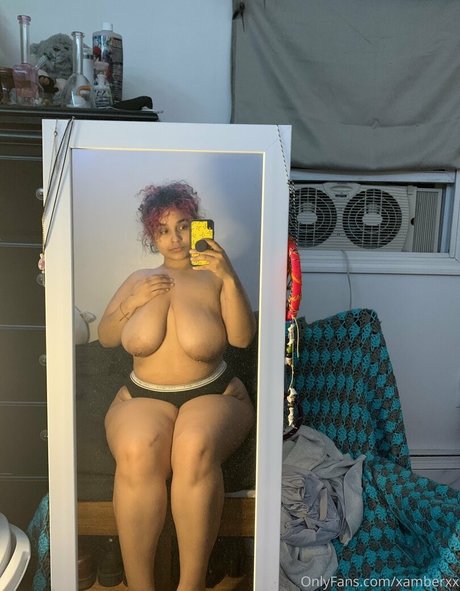 xamberxx onlyfans star