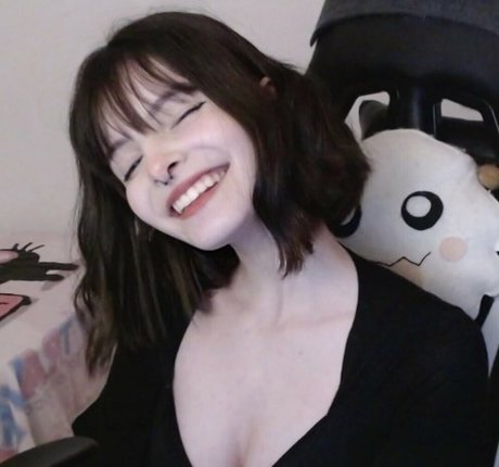 Victoria Ribeiro onlyfans leak ass