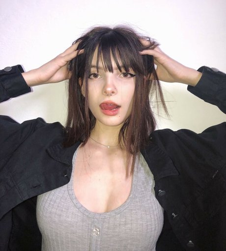 Victoria Ribeiro onlyfans nsfw