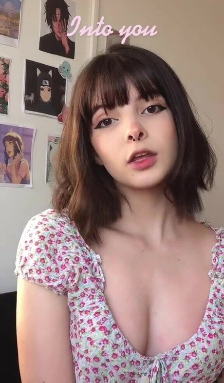 Victoria Ribeiro onlyfans naked