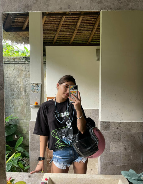 amy bird onlyfans photos