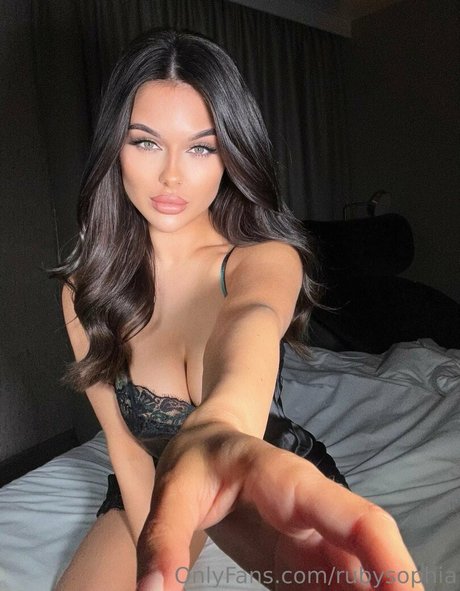 Sophie Ruby Blake onlyfans model photos