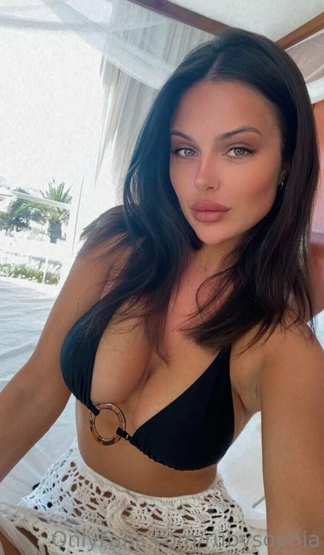 Sophie Ruby Blake strip onlyfans