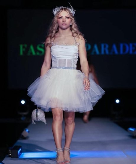 Isabella DuCharme onlyfans naked