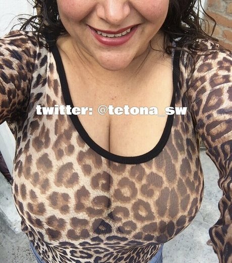 SuperTetas onlyfans star