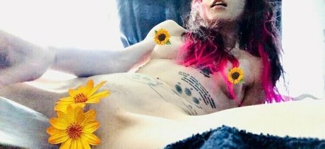 serenatvfree onlyfans pics