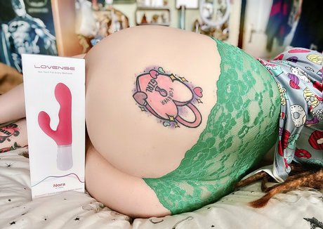 lolly dreadful leaked onlyfans free