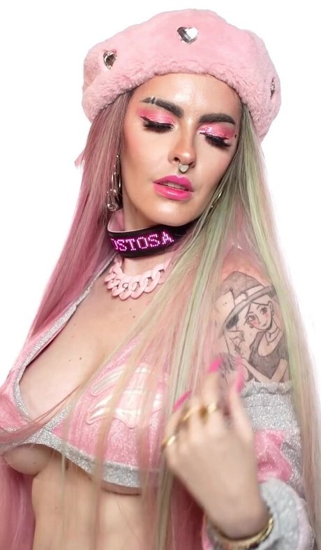 Karen Bachini onlyfans posts