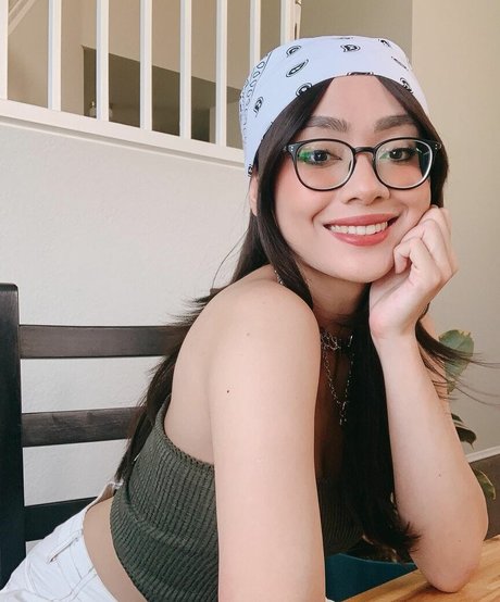 honeebelle onlyfans content type