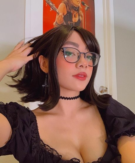 honeebelle nude only fans