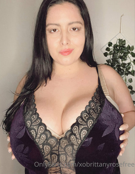 xobrittanyrosefree onlyfans leaks