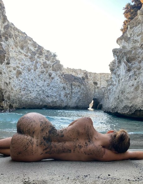 lea renez free onlyfans