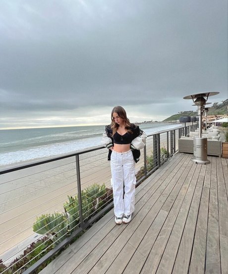 Lexy Kolker only fans photos