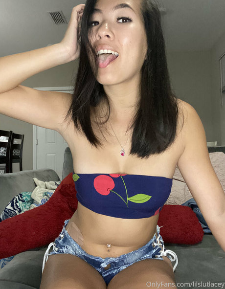 lilslutlacey onlyfans pics