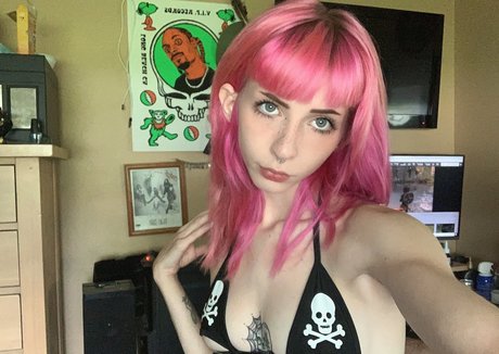 babyghouli420 onlyfans leaks.