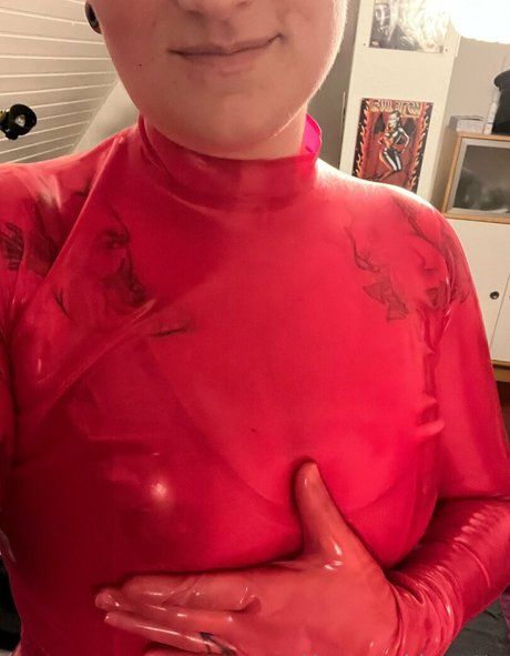 heavyrubberette onlyfans naked