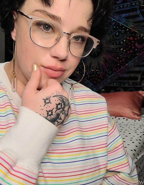 thequeenhasarrived leaked onlyfans naked