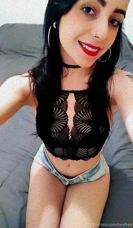laryfree only fans pics
