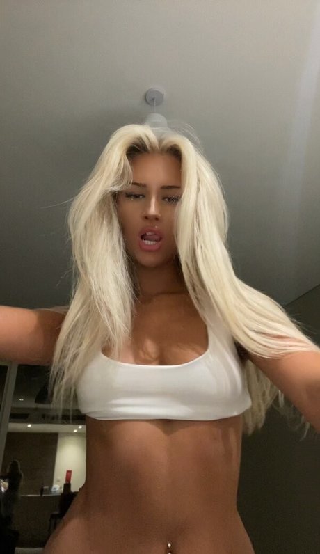 Amber Woods onlyfans leak ass
