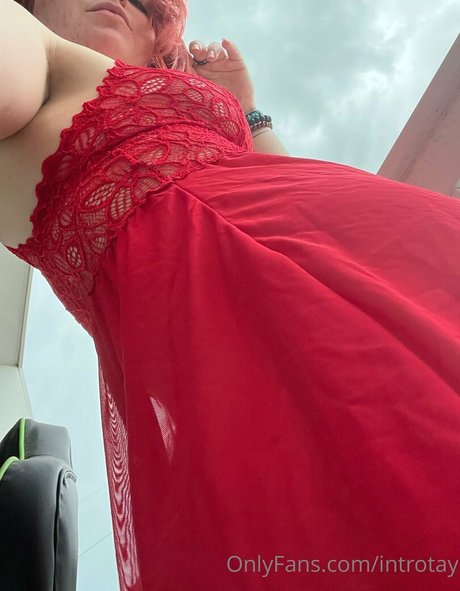 introtay onlyfans model