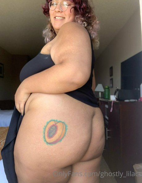 ghostly lilacs onlyfans nude