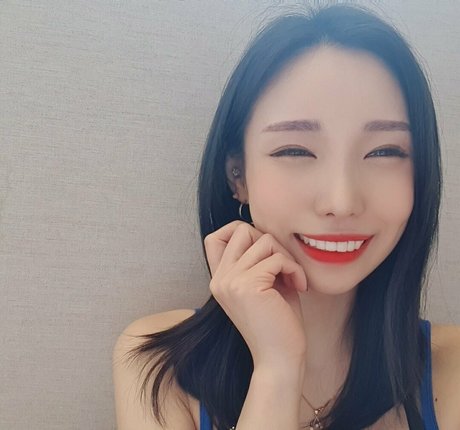 yeseul onlyfans free