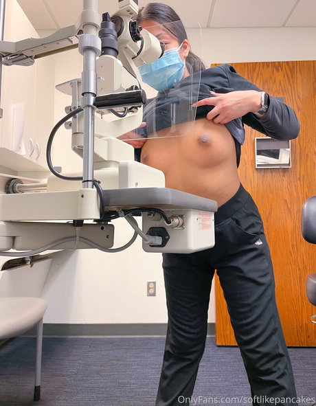 softlikepancakes sexy onlyfans