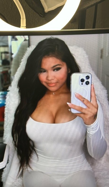 janifest onlyfans pics