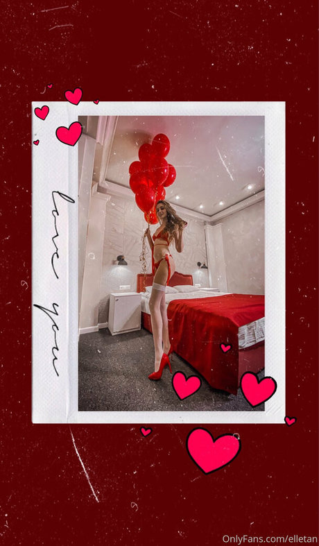 Elle Tan only fans naked