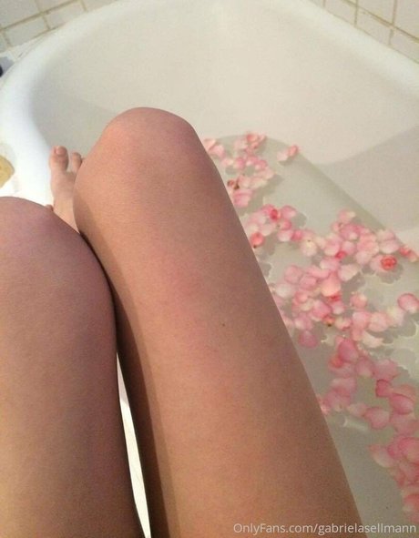 gabrielasellmann onlyfans creator