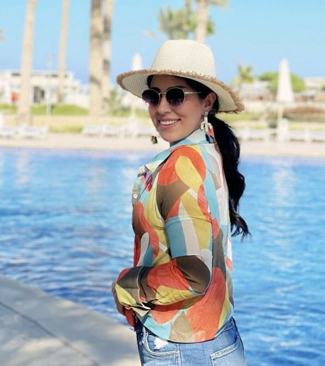 Ayten Amer onlyfans nude photos