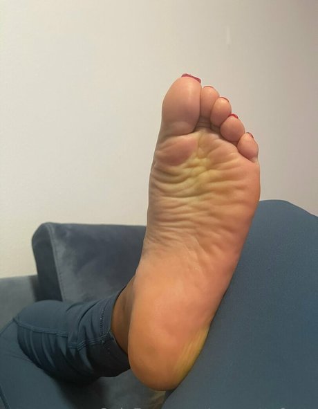 Msprettyfeet onlyfans star