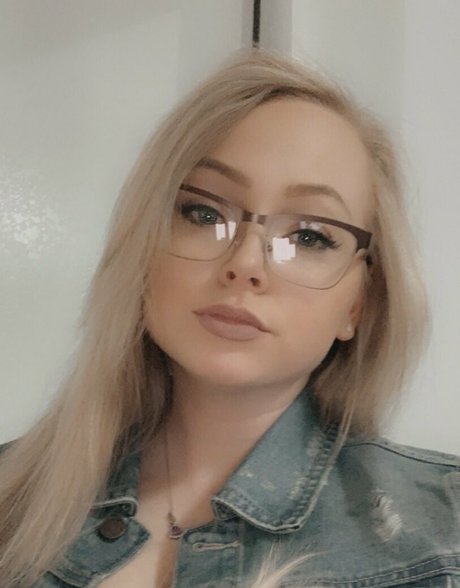 sopiamia onlyfans naked