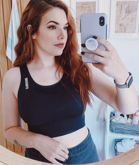 Cherry Wallis onlyfans sextape leak