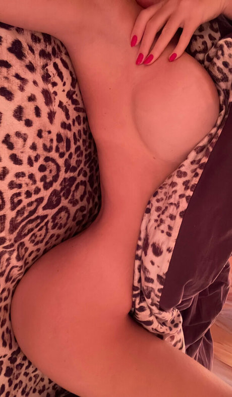 Anastasia Skyline onlyfans mega