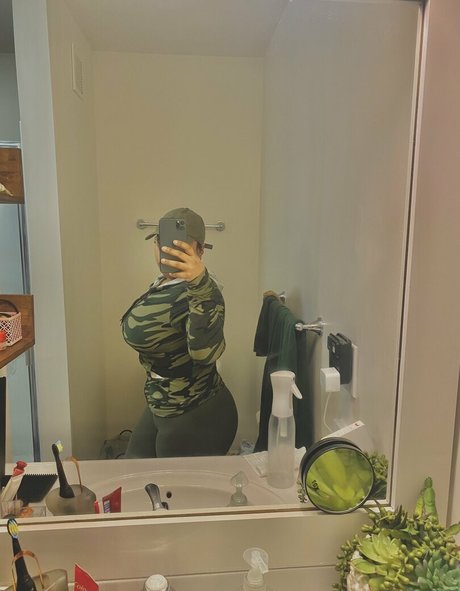 BadGyalGoodLife nude onlyfans leak