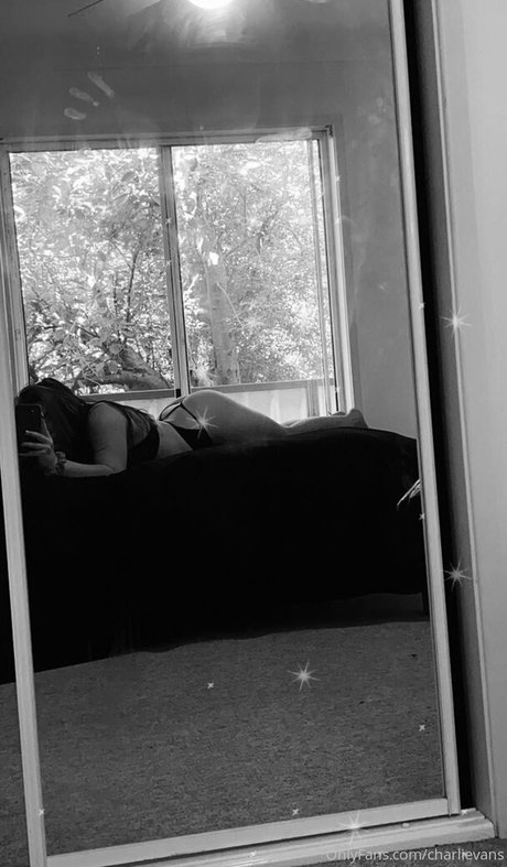 Charli Evans onlyfans nude leaked