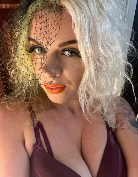 belle hella leaked onlyfans naked