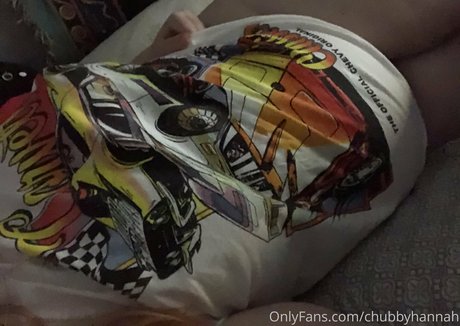 chubbyhannah onlyfans naked