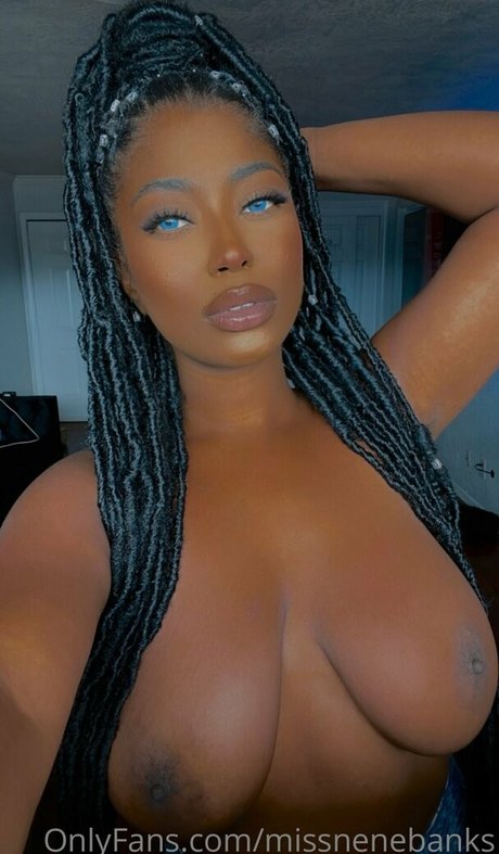 missnenebanks onlyfans boobs