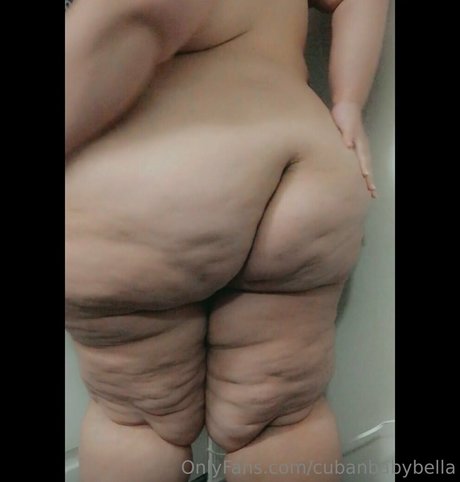 cubanbabybella only fans nudes