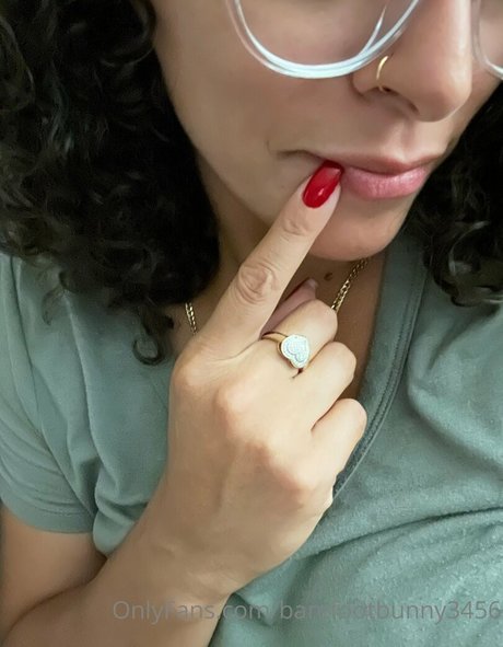barefootbunny3456 onlyfans sexy