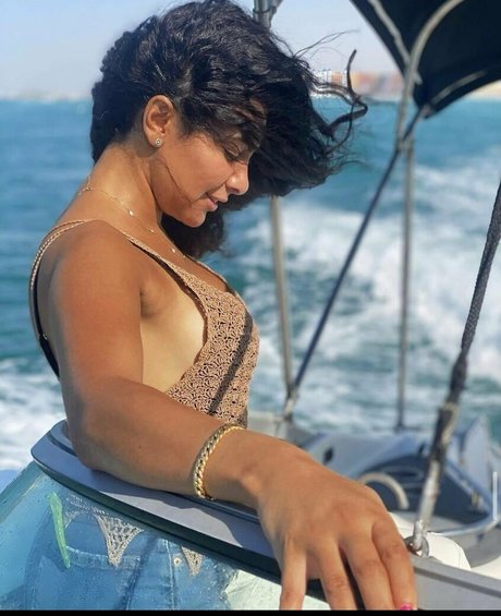 Mirhan Hussein onlyfans leak ass